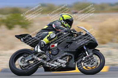 media/Jan-14-2023-SoCal Trackdays (Sat) [[497694156f]]/Turn 4 Set 2 (1030am)/